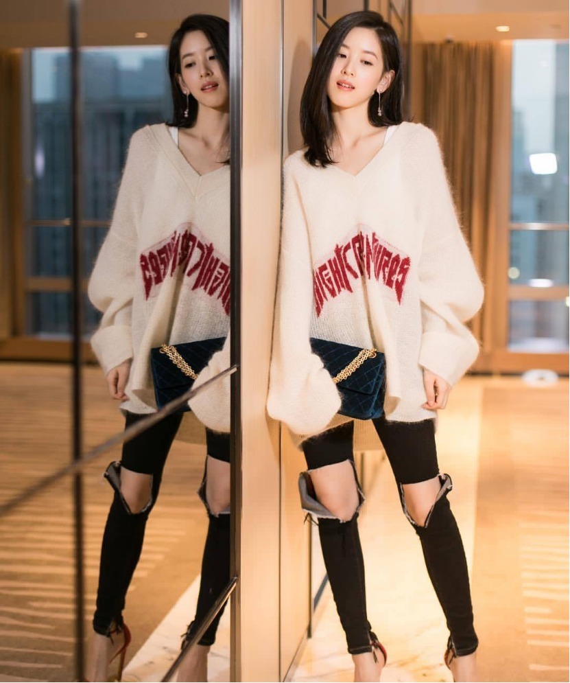 版型|章泽天不光是成功女企业家,还是潮流达人,上松下紧穿搭高级洋气