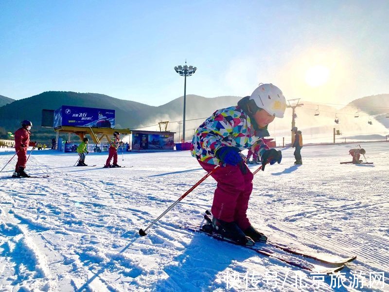 平谷|在北京过元旦，去滑雪：夜场滑雪，冰瀑速降！平谷、大兴、怀柔滑雪场推荐！