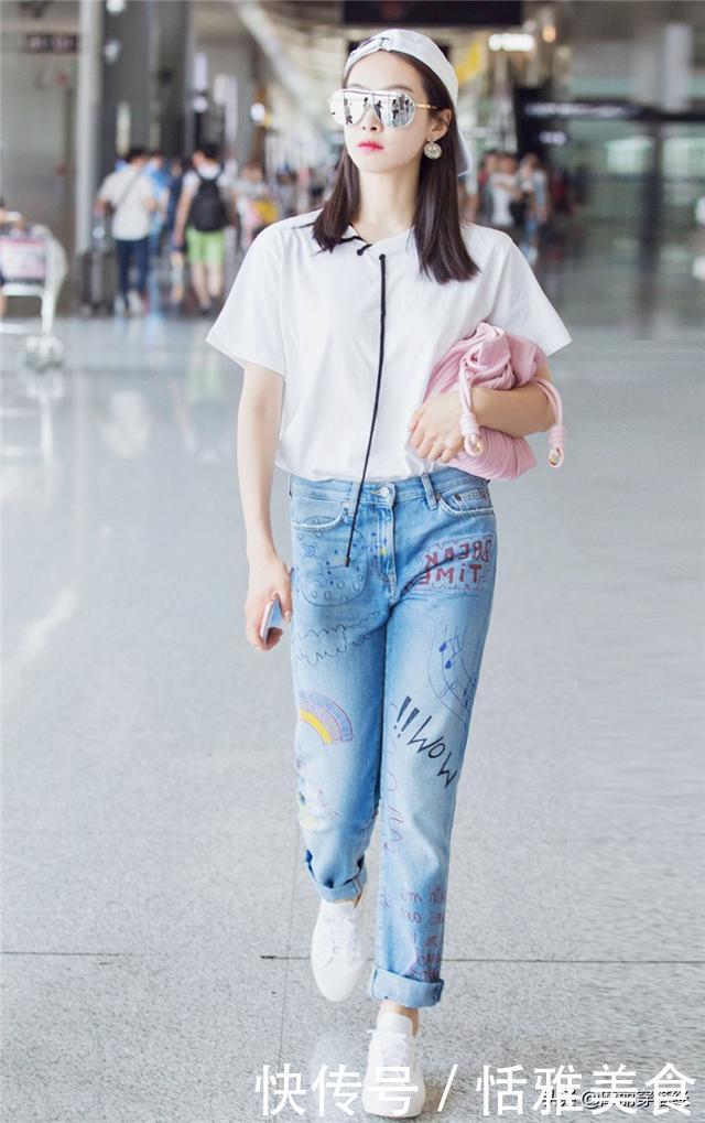 比阔腿裤还要显瘦，直筒牛仔裤荣耀回归！种草这7套搭配