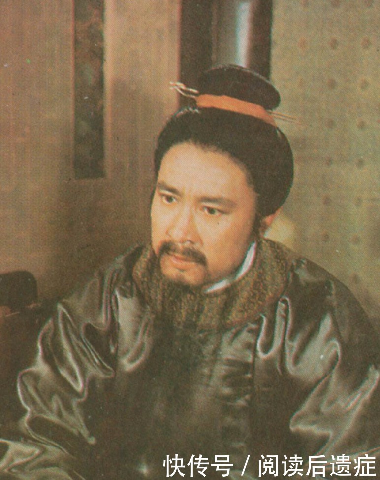 王夫人最怕贾政骂宝玉,为何主动提及,导致宝玉被训斥?