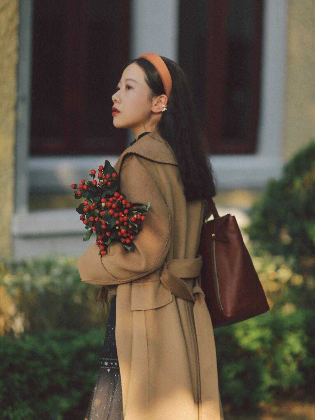 时尚博主 无论怎么穿?还是大地色有魅力,学会搭配思路,让你提升一个气质