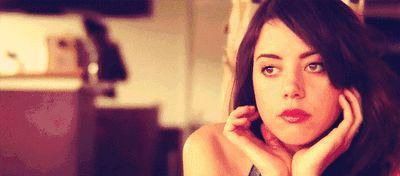 过年别穿红色了，今年明亮黄+极致灰才是C位，随便一穿就很时髦