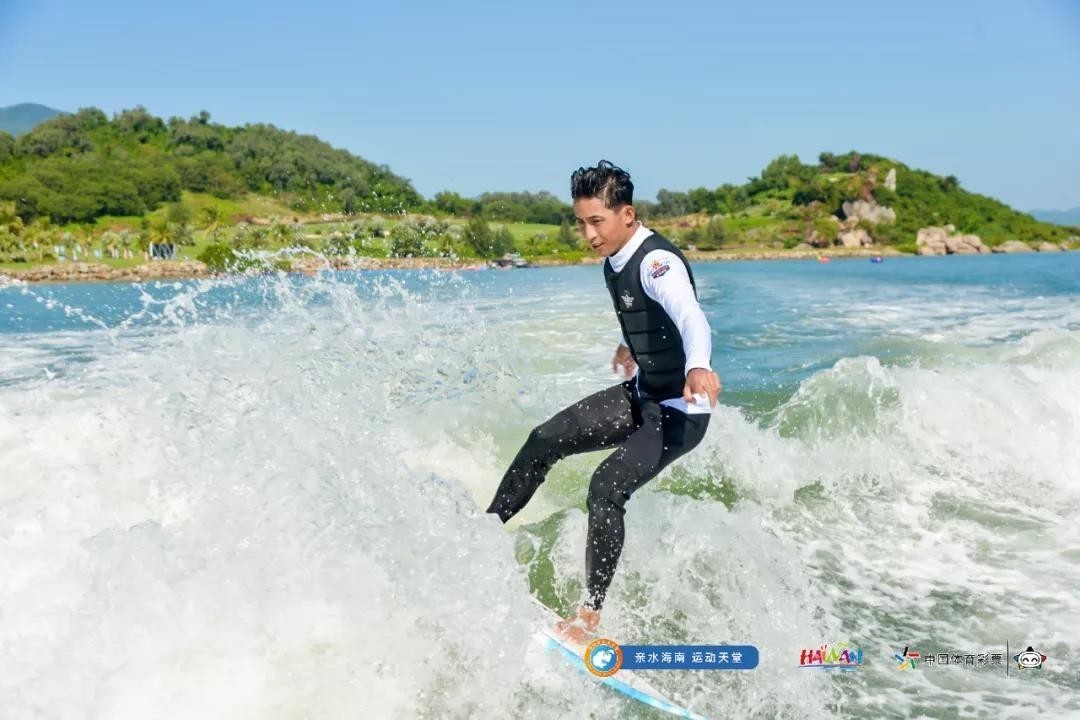 surf|高潮迭起的2021海南尾波冲浪公开赛圆满落幕，8金8银8铜各归其主