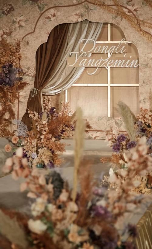 焦糖色复古法式婚礼