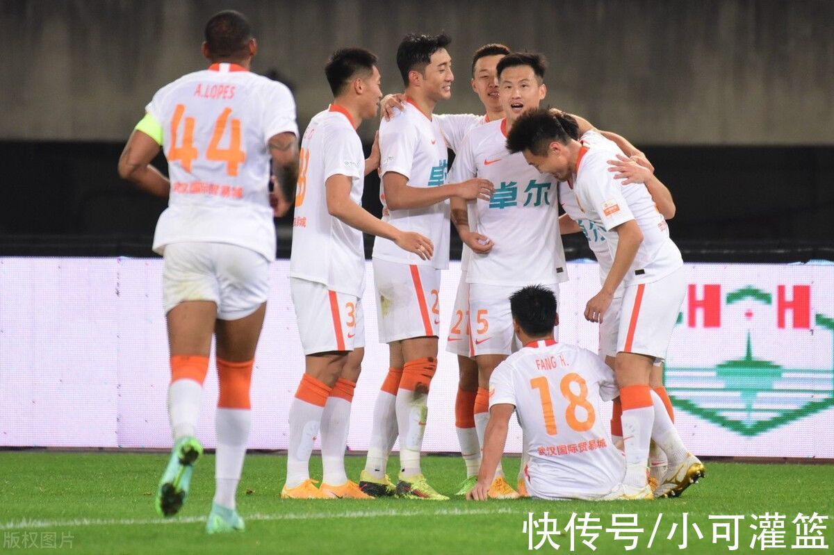 青島隊(duì)|距國(guó)足主帥又近了？李金羽率武漢2場(chǎng)6分進(jìn)9球 青島掉隊(duì)準(zhǔn)備附加賽