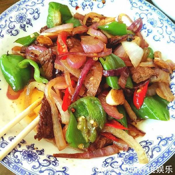 皮肤|洋葱和此物炒着吃,不咳嗽了,痰也没了,皮肤细腻又光滑哦