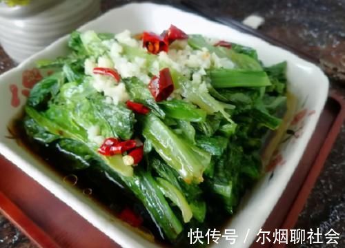 菜帮|睡眠不好要多吃这菜，简单一炒营养又鲜嫩，常吃一觉睡到大天亮！