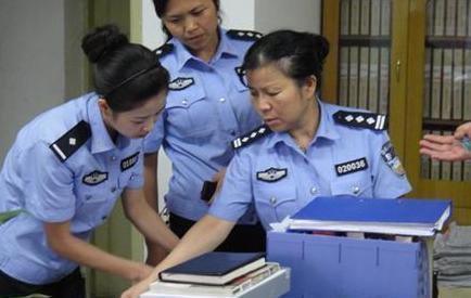 名门望族|爸爸姓夏，奶奶满心欢喜给孩子取名，上户口时却被民警劝改名