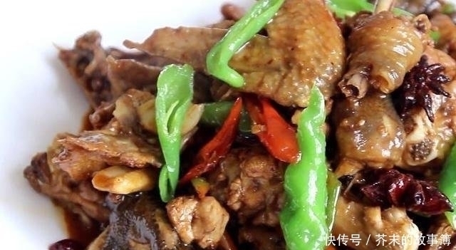 鲜嫩|炖鸡肉时,千万不要直接加水炖,多做这一步,鸡肉鲜嫩,没有腥味!