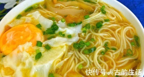早餐面|懒人版早餐面,成本不到2元,每次能吃一大碗!清爽可口!还营养!