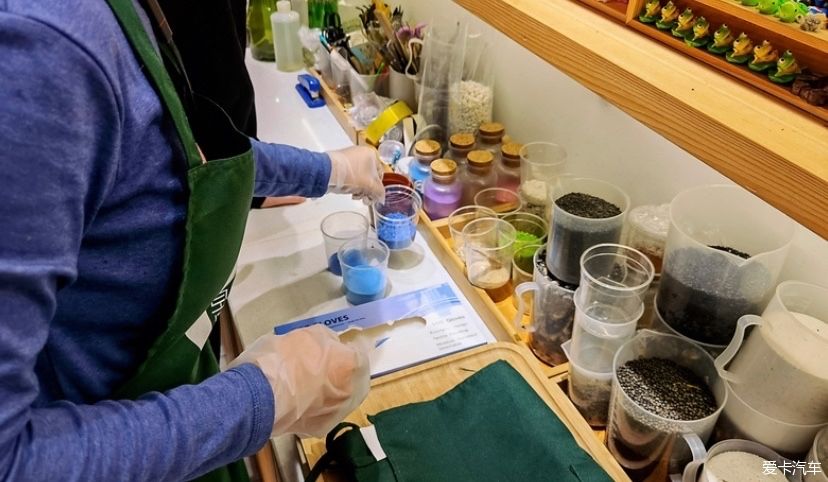 冬天的峨眉一个童话般的冰雪世界，真是美不胜收