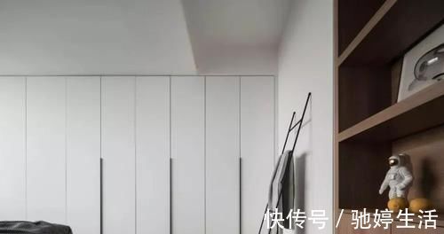 耐用性|到底是打柜子还是定制的好?别再被牵着鼻子走,太多家庭选错了!