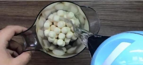 旺仔牛奶糖能融入旺仔牛奶吗看完网友的实验,我就买了