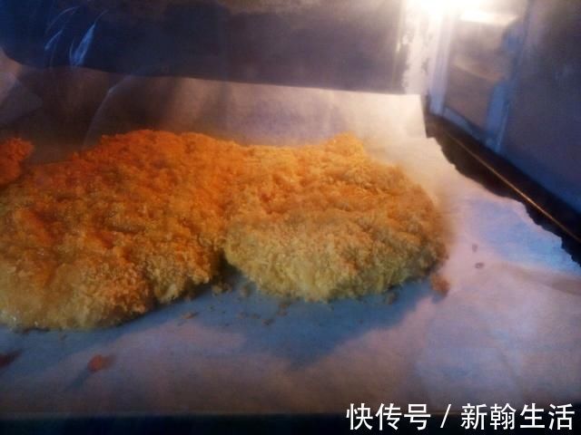 鸡肉|鸡排风靡大街小巷,自己动手就能做,只要会用烤箱就行