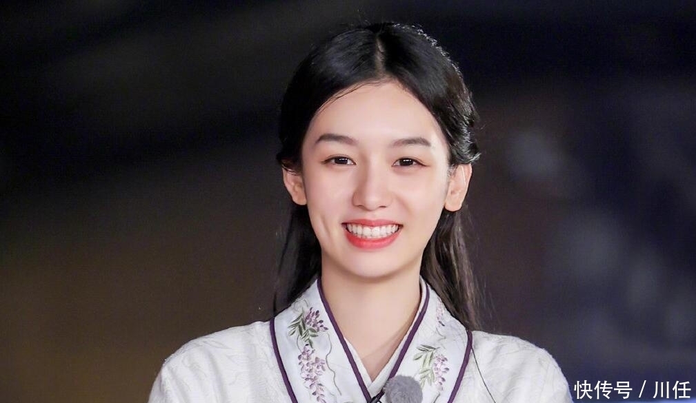 嘉賓 好好的原創(chuàng)游戲不玩,抄來(lái)的游戲又翻車(chē),這檔國(guó)民綜藝要“糊”了