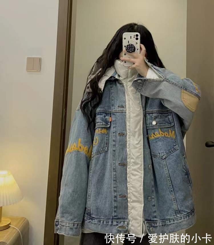 牛仔外套果然够经典,选对款穿得高级又吸睛,搭配半裙时髦洋气