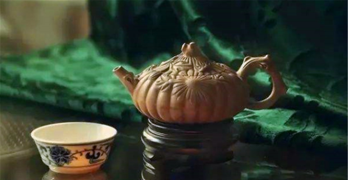 鬼谷子!鬼谷子非富即贵之人,身上均有4个明显特征,一般人都不具备!