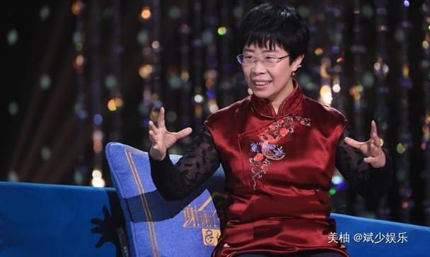 国学女大师蒙曼,实力到底怎样一首幼儿园的古诗让其打回原形