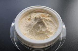 12批化妆品被查！你买的护肤品真的靠谱吗假欧诗漫登上“黑榜”