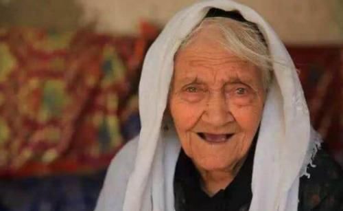 贪凉|“长寿”的人,会有“2厚3薄”的特征,若你也有,恭喜你!