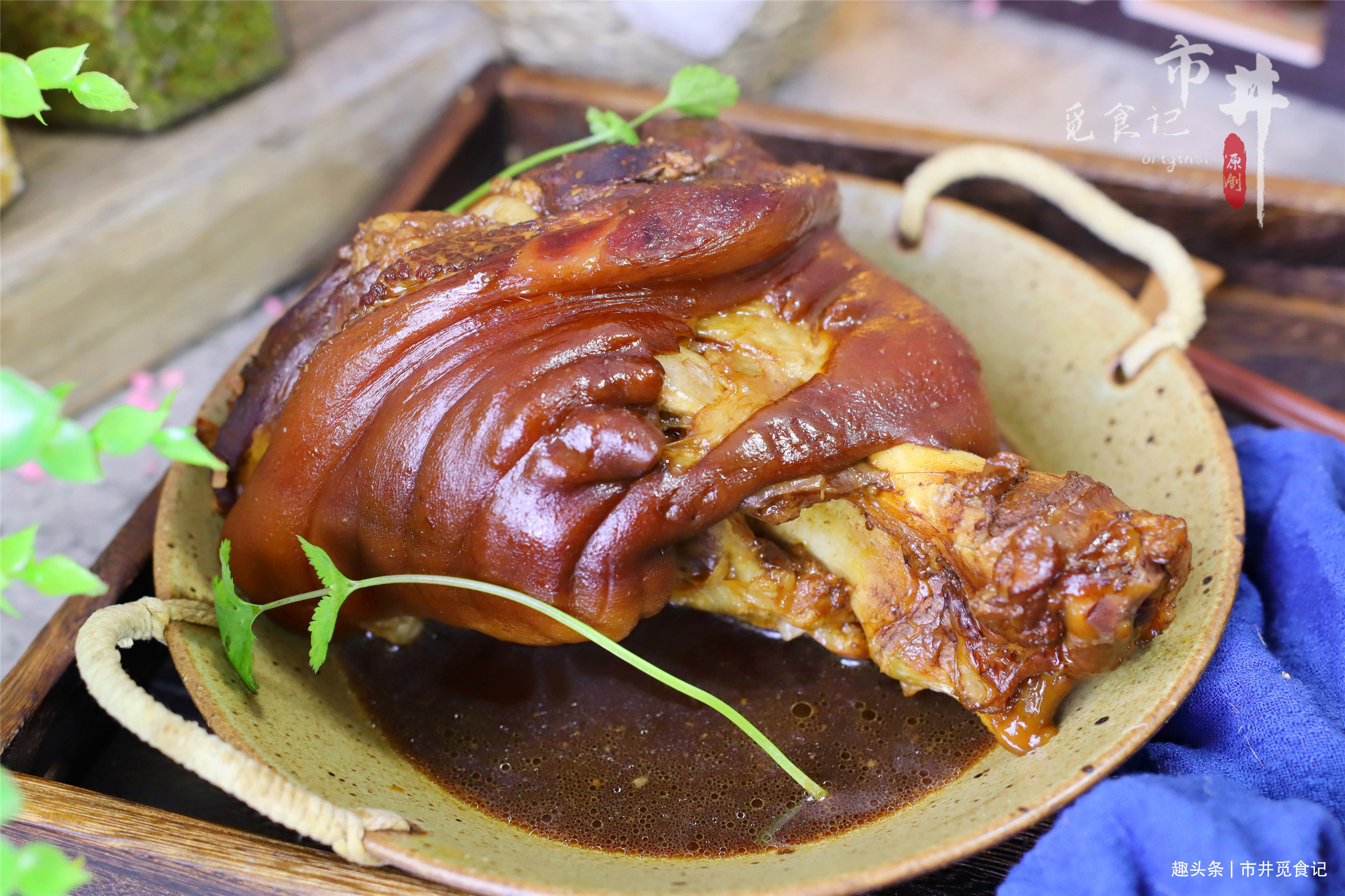 2021年夜饭菜单，“4凉8热”照着做，全家老少都爱吃，寓意吉祥