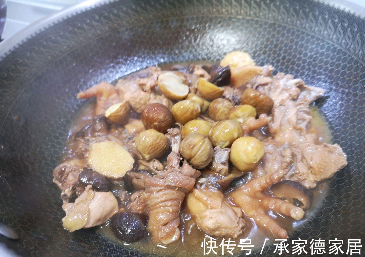 香菇|秋天，记得多吃“一荤两素”，放一起焖一锅香喷喷，秋季吃正合适