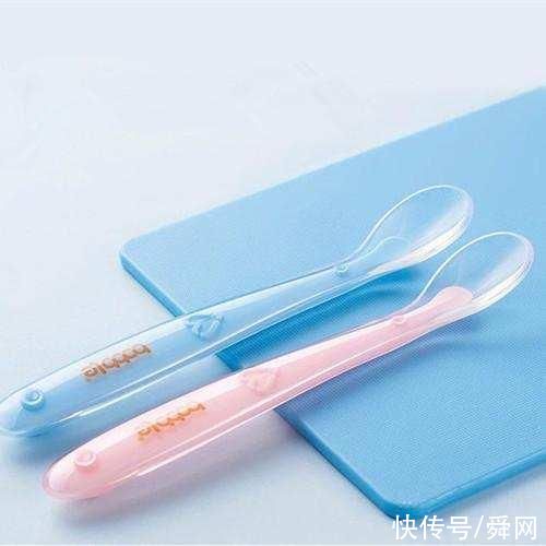 高跟鞋|孕妈们要舍得给自己准备一些孕期用品，及时更换这4种物品，对自己和孩子都好