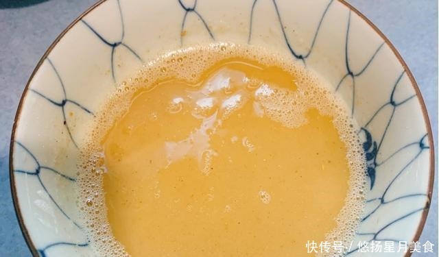 在家做香酥驴肉火烧,口感酥软适中,被其卤香味折服