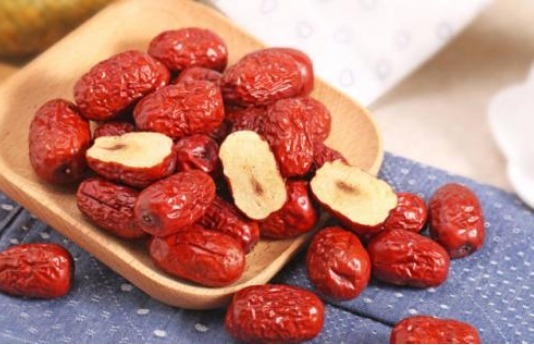 安神|中老年人经常失眠，常吃3种食物，补气安神，睡到自然醒