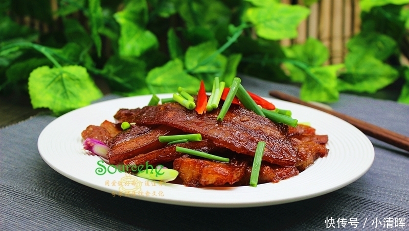 三伏天就馋此肉,不用炒不用炖,酥香可口,肥而不腻,太香了