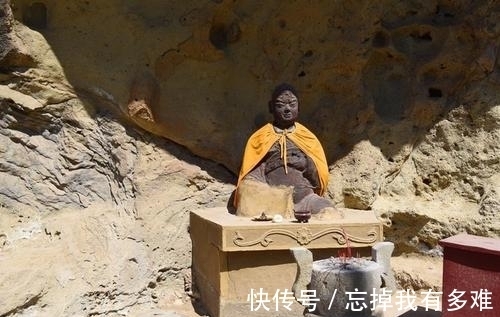 封印#一万尊佛像验收时少一尊,小工匠假扮充数,却被永久封印成真佛像