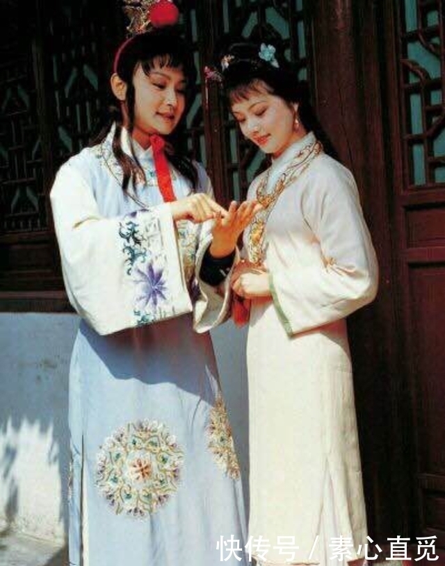 红楼梦:晴雯最缺心眼的一次,两句话把宝钗黛玉全得罪了