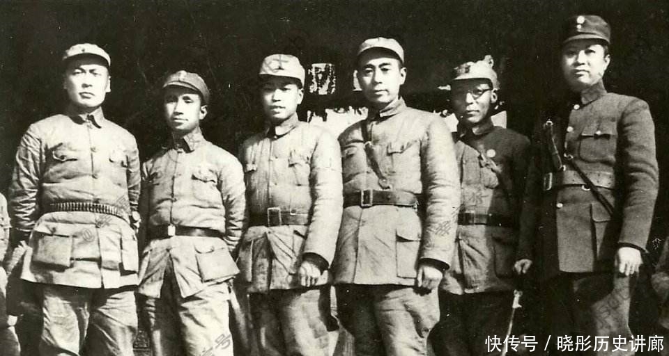 军长|粟裕向陈毅敬礼说:军长,我来迟了,陈毅:军事上主要由你考虑