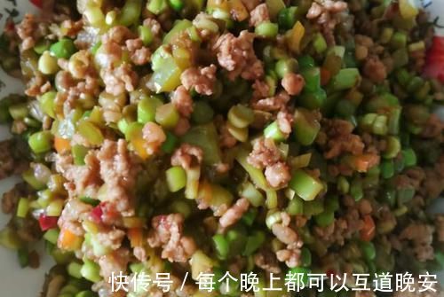 荷叶馍|面粉别只会蒸馒头，试试这个做法，既是菜也是主食，解馋过瘾饱腹