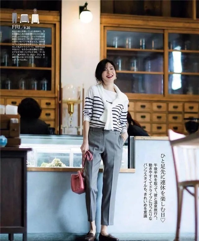 穿搭 40岁不要和一套花一起穿,高档、时尚又洋气的“高级灰”配色