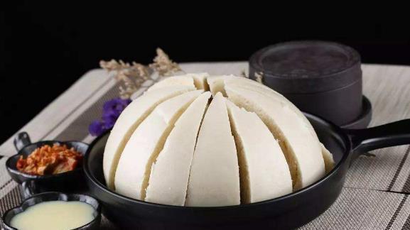 我们山东的婚宴大席，380块钱一桌，包工包料，大家觉得值不值