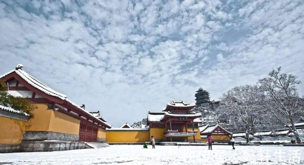 兴亡&十首金陵怀古的诗词,千古兴亡多少事,山自青青水自流!