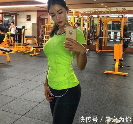 训练|40岁健身女白领，皮肤紧致气色好，声称心态也很重要