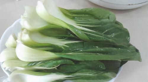 維生素c|人到中年想長壽,要多吃3種食物,能夠軟化血管,延緩衰老