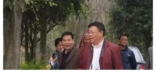 交情|从讲古佬到主持人，郑达和网红的交情曾惹来非议