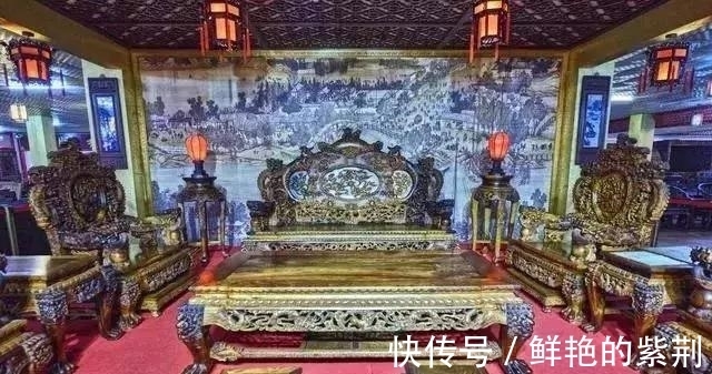 官帽椅&20多吨的黄花梨就出了17件家具,标价1.9亿,卖了5年都卖不出去!