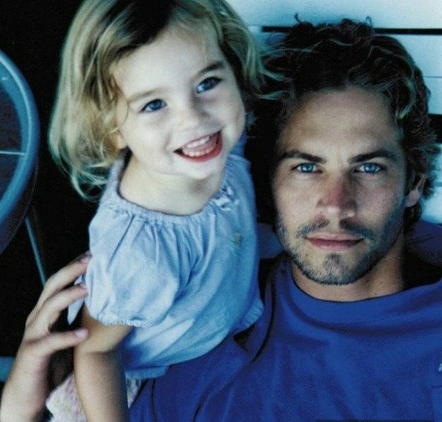 已逝好莱坞影星,保罗沃克女儿即将出道,拥有蓝眼细腰女神容颜