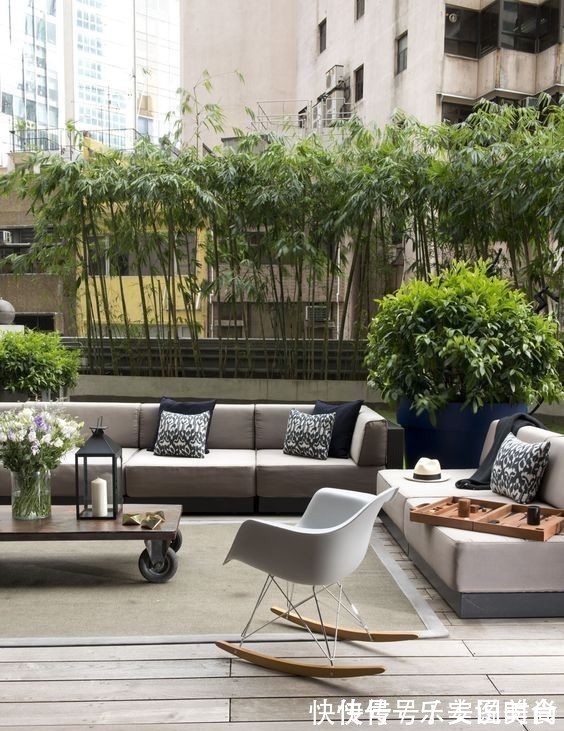 小花园|30㎡上下庭院如何设计?这种精致的治愈系现代风小花园,太好看啦