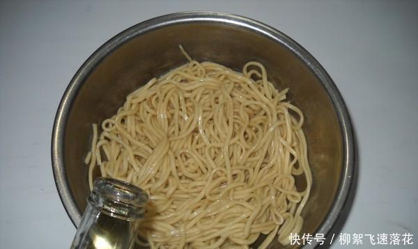 正宗|生产正宗武汉热干面的方法,注意这个细节,金岛Q子弹,秒外卖