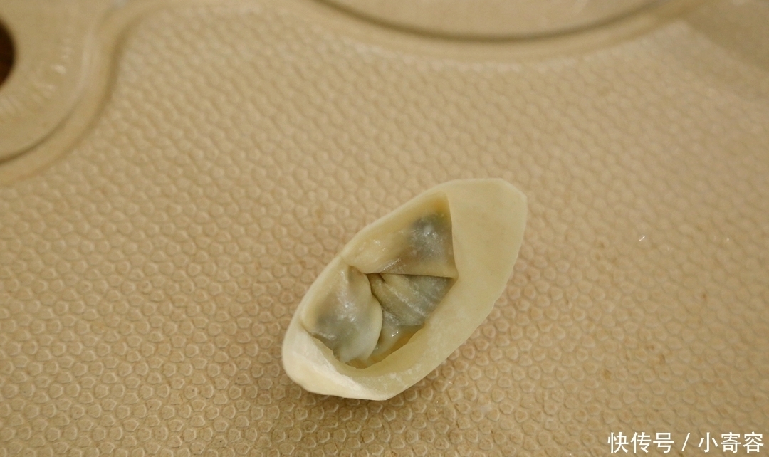 鸡蛋吃了几十年，第一次发现和“他”绝配，8分钟完美早餐！