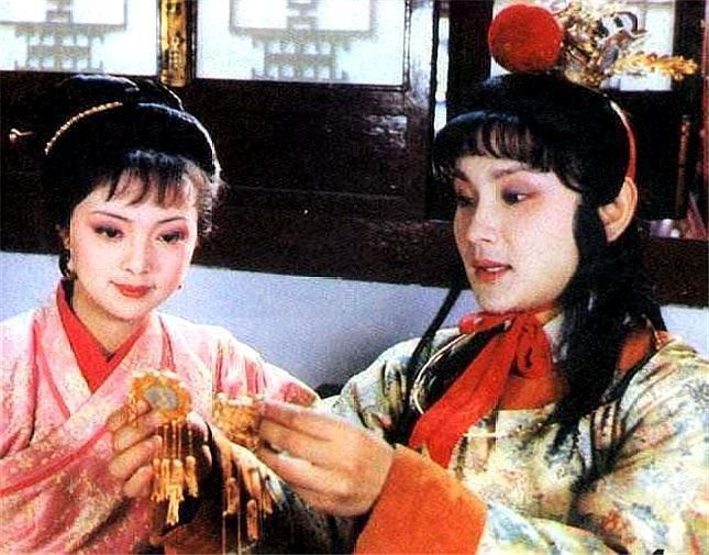 周瑞!红楼梦:宝钗最出格、露骨的一次表白,结果却被黛玉捉现行!