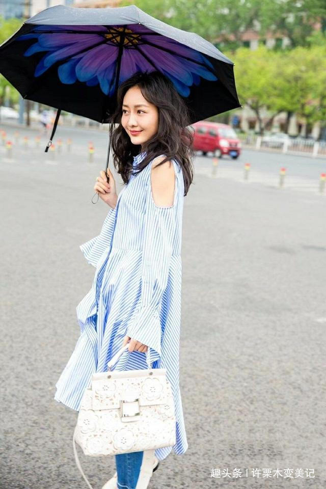 气垫!包包里常放几样东西的,一般都是讲究的女人,你有几样