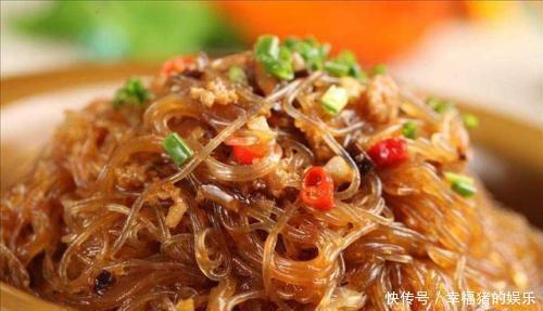 蚂蚁上树、栗子胡萝卜炖猪蹄、香煎杏鲍菇,又可以上年夜饭桌