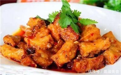 做红烧鱼块时,千万不要一直炒,加入这个东西,出锅的鱼肉嫩滑