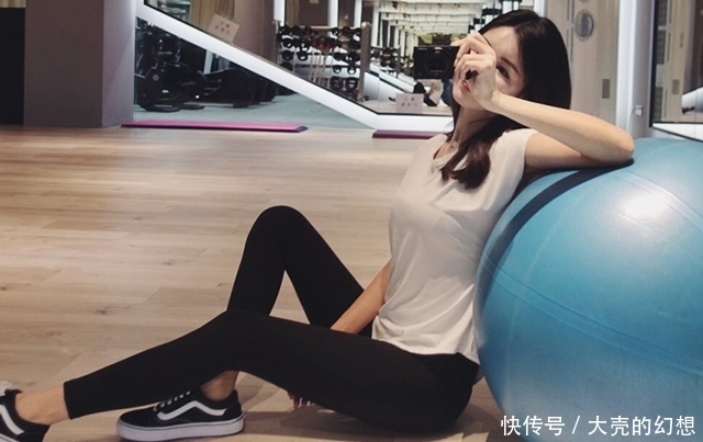 紧身|独特高雅的紧身打底裤美女,显得有品位!